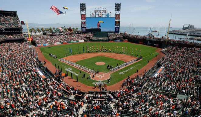 Giants win first home opener in 13 years