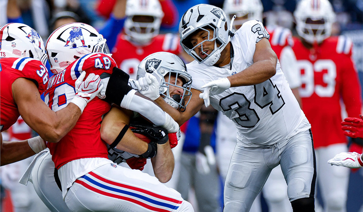 Raiders suffer huge embarrassment in Foxboro