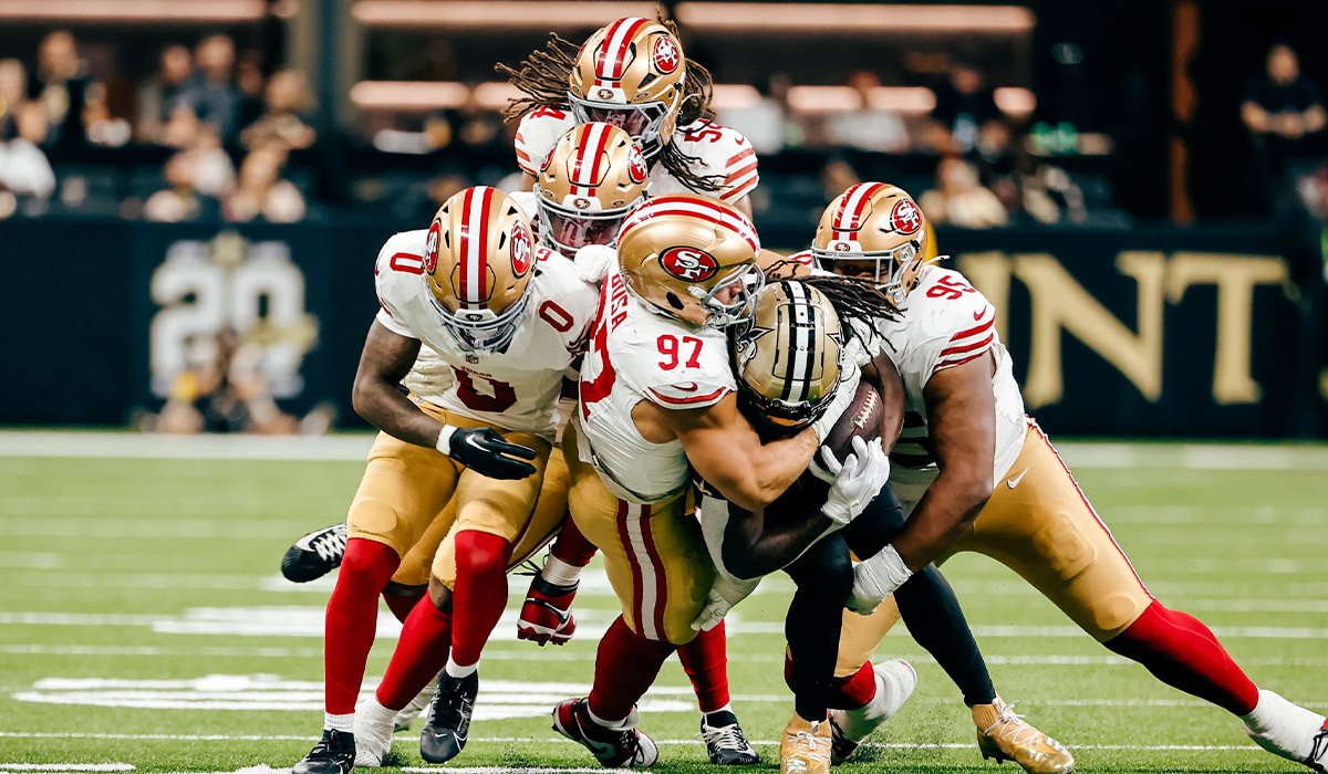 49ers defense rattles Spencer in 26-21 win