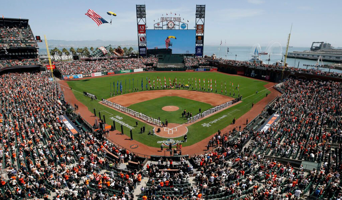 Giants win first home opener in 13 years